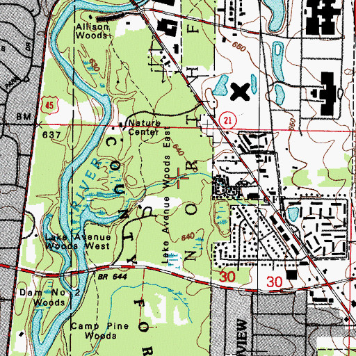 Topographic Map of Lake Avenue Woods East, IL
