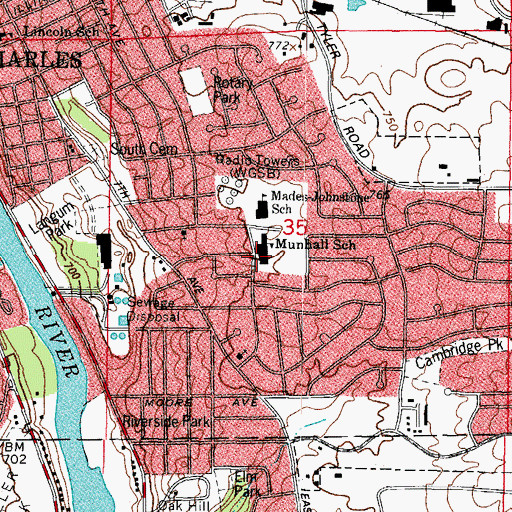 Topographic Map of Munhall Elementary School, IL