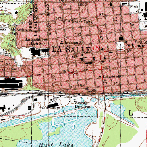 Topographic Map of Washington School, IL