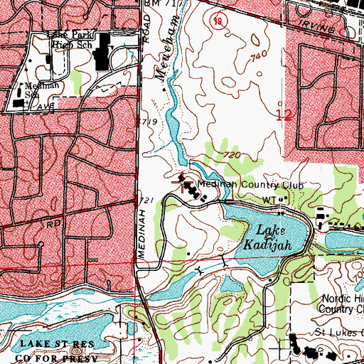 Topographic Map of Medinah Country Club, IL