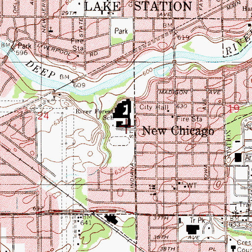 Topographic Map of River Forest Elementary School, IN