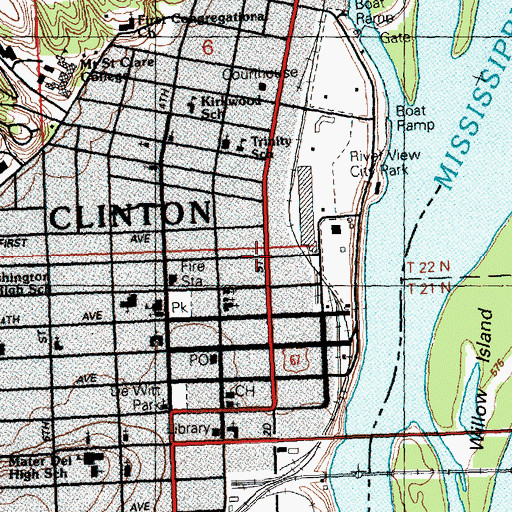 Topographic Map of Clinton, IA