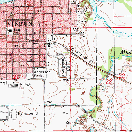 Topographic Map of Evergreen Cemetery, IA