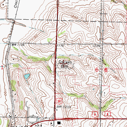 Topographic Map of Oaklawn Cemetery, IA