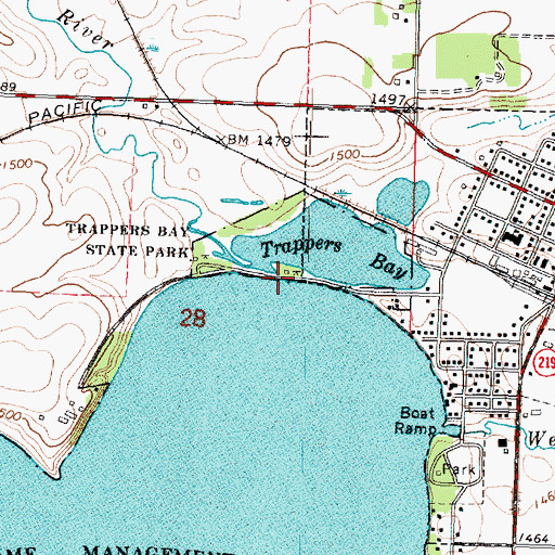 Topographic Map of Trappers Bay State Park, IA