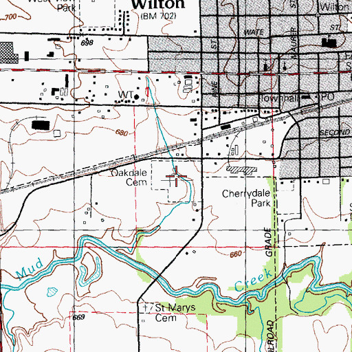 Topographic Map of Oakdale Cemetery, IA