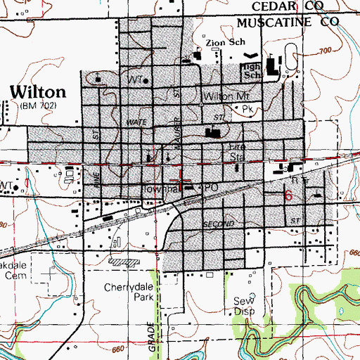 Topographic Map of Wilton, IA