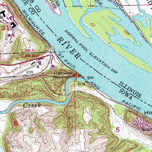 Topographic Map of Julien Dubuque Monument, IA