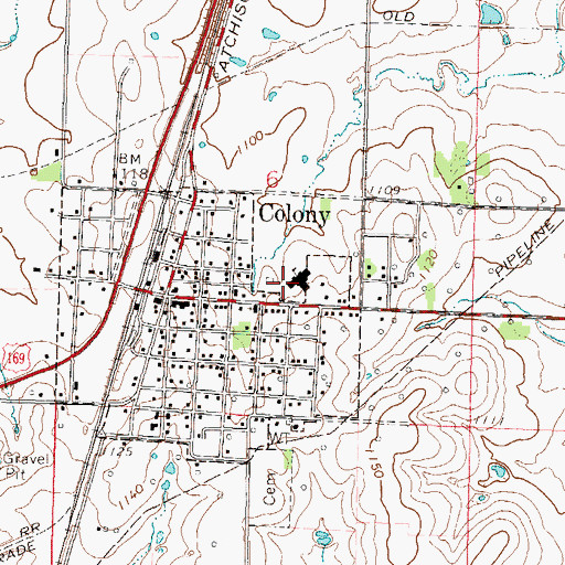 Topographic Map of Crest Elementary School, KS