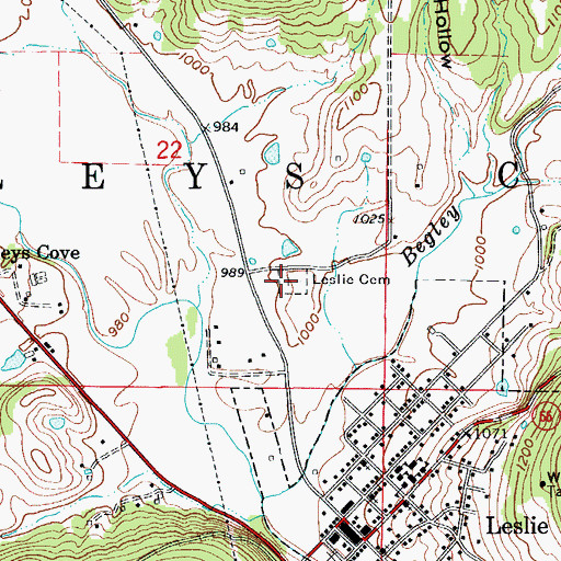 Topographic Map of Leslie Cemetery, AR