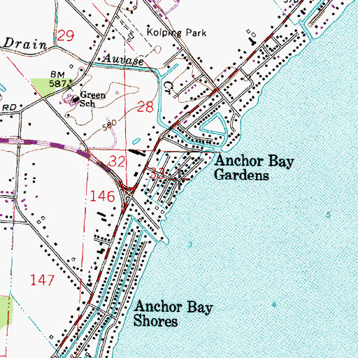 Topographic Map of Anchor Bay Gardens, MI