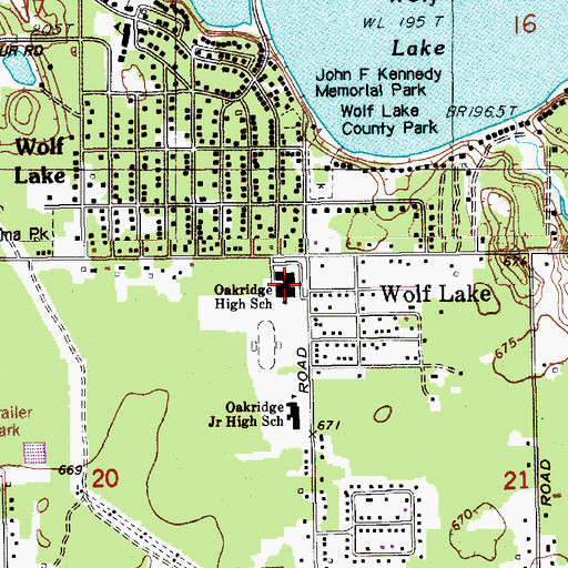 Topographic Map of Oakridge Middle School, MI
