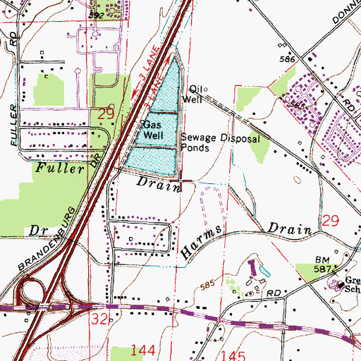 Topographic Map of Pitts Drain, MI