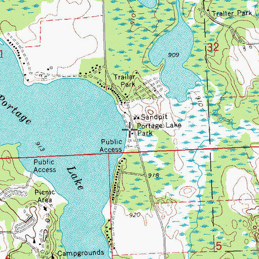 Topographic Map of Portage Lake Park, MI