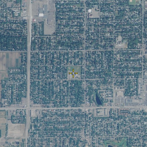 Aerial/Satellite Image of Falcon Heights Elementary School, MN