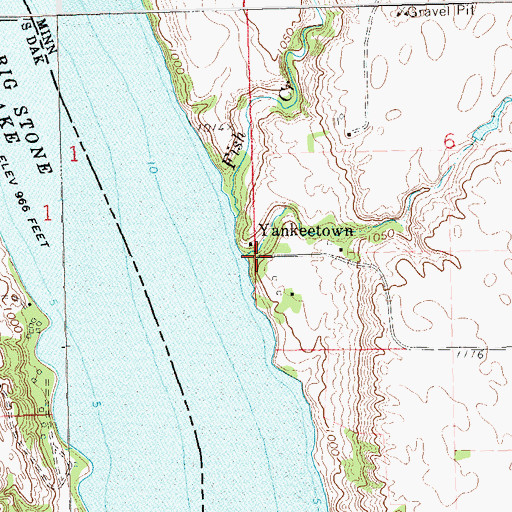 Topographic Map of Yankeetown, MN