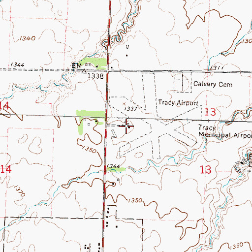 Topographic Map of Tracy Municipal Airport, MN