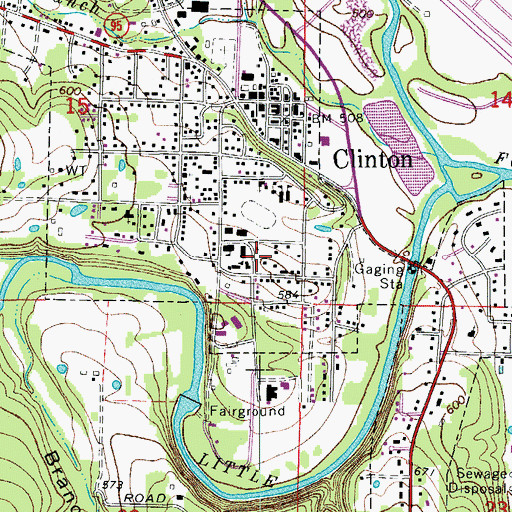 Topographic Map of Clinton Junior High School, AR