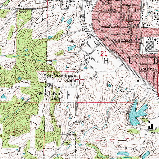 Topographic Map of East Woodlawn Cemetery, MO