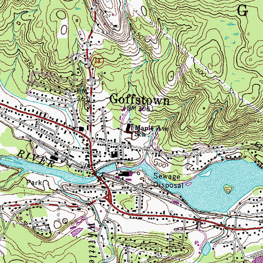 Topographic Map of Maple Avenue Elementary School, NH
