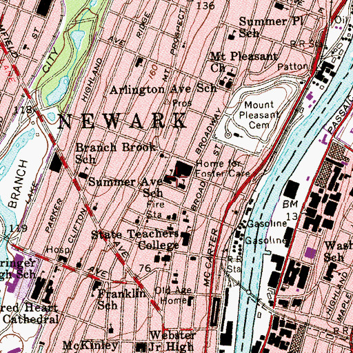 Topographic Map of Roberto Clemente Elementary School, NJ
