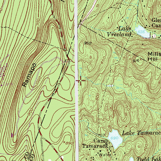 Topographic Map of WVNJ-AM (Oakland), NJ