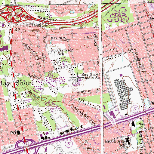 Topographic Map of Bay Shore Middle School, NY