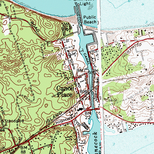 Topographic Map of Canoe Place, NY