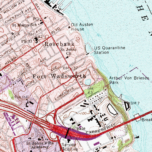 Topographic Map of Fort Wadsworth, NY