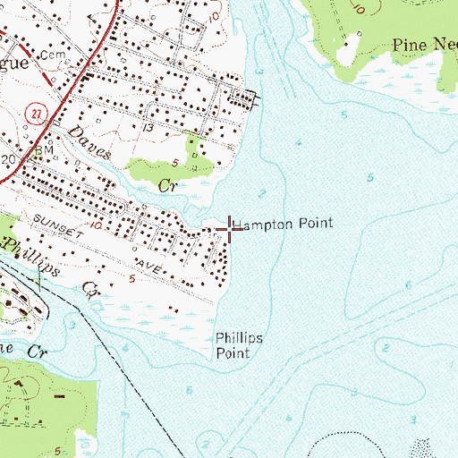 Topographic Map of Hampton Point, NY