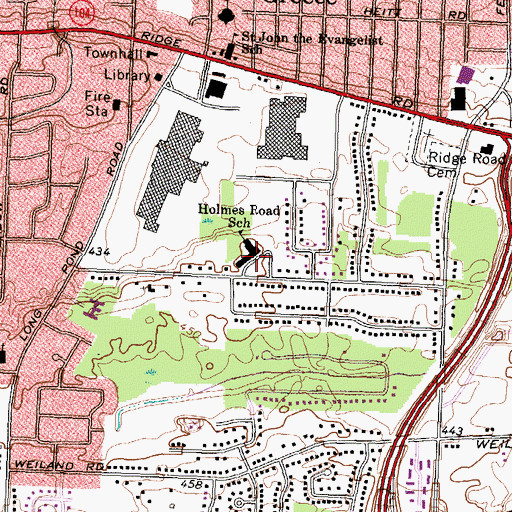 Topographic Map of Holmes Road Elementary School, NY