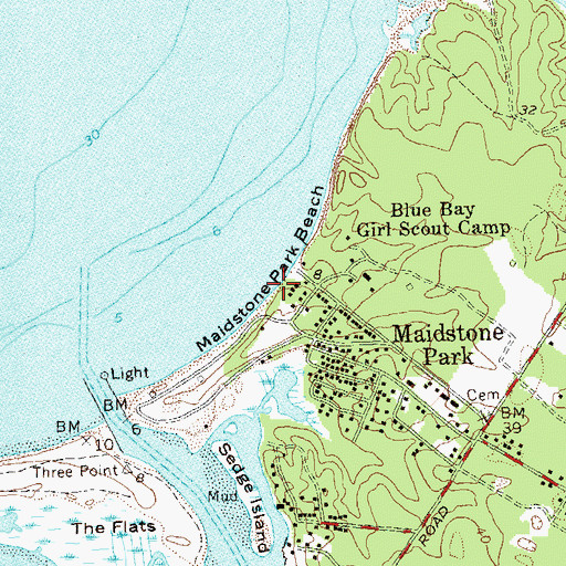 Topographic Map of Maidstone Park Beach, NY
