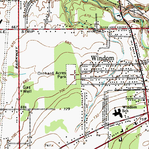 Topographic Map of Orchard Acres Park, NY