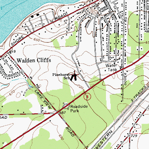 Topographic Map of Pinehurst Elementary School, NY
