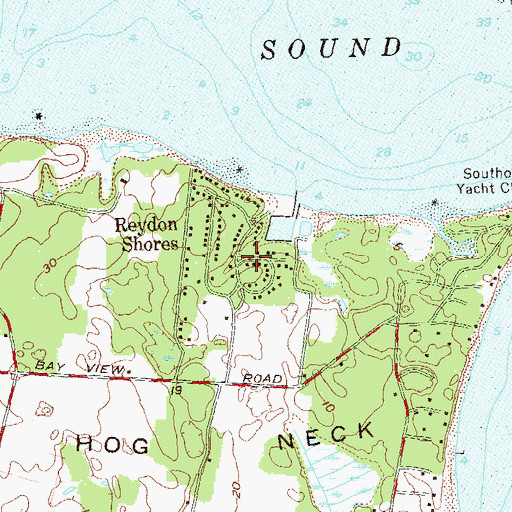 Topographic Map of Reydon Shores, NY