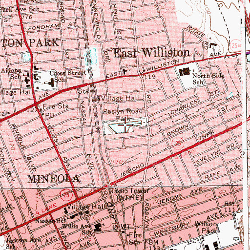 Topographic Map of Roslyn Road Park, NY