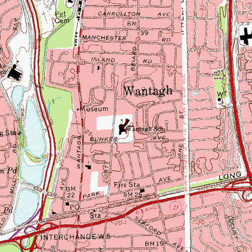 Topographic Map of Wantagh School, NY