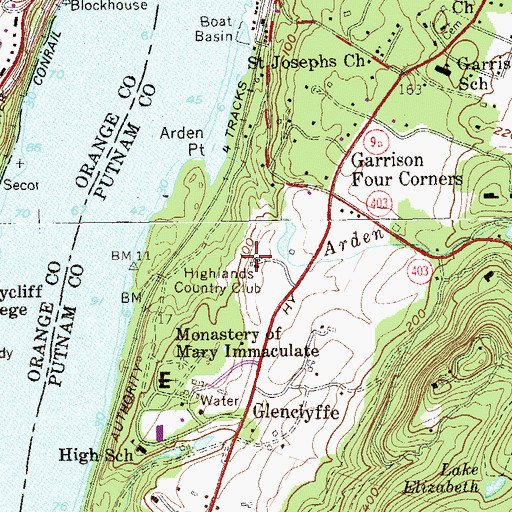 Topographic Map of Highlands Country Club, NY