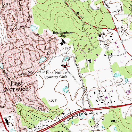 Topographic Map of Pine Hollow Country Club, NY