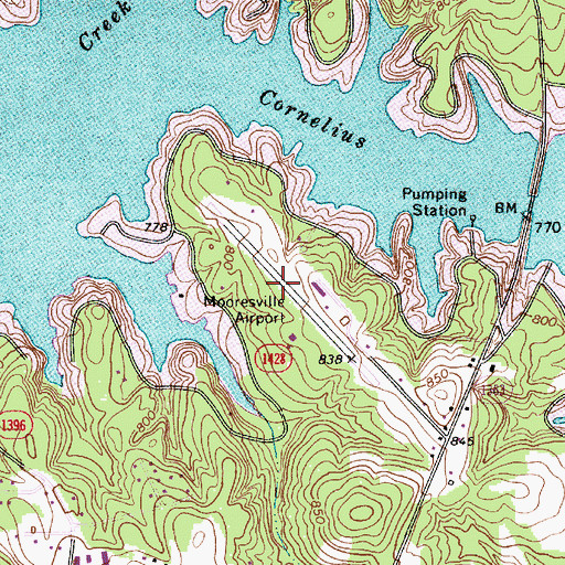 Topographic Map of Lake Norman Airpark, NC